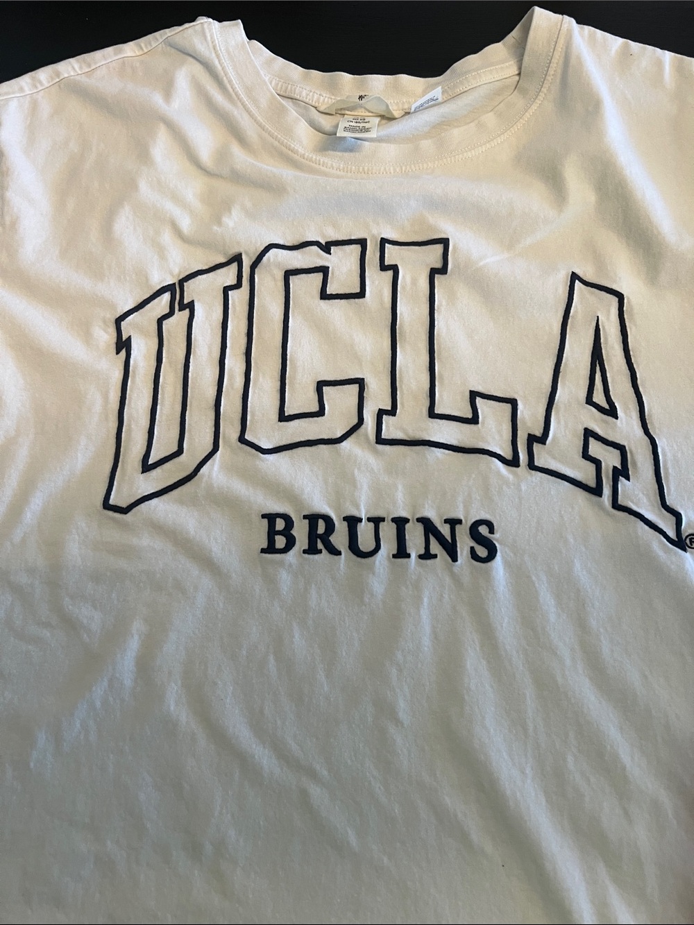 H&M UCLA Bruins cream Graphic Tee sz XL